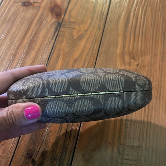 Coach Sunglasses case holder - Picture 3 of 3